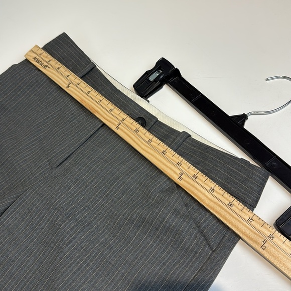 Theory Pinstriped Wool Suit Pants Grey Size 6 - Picture 4 of 7